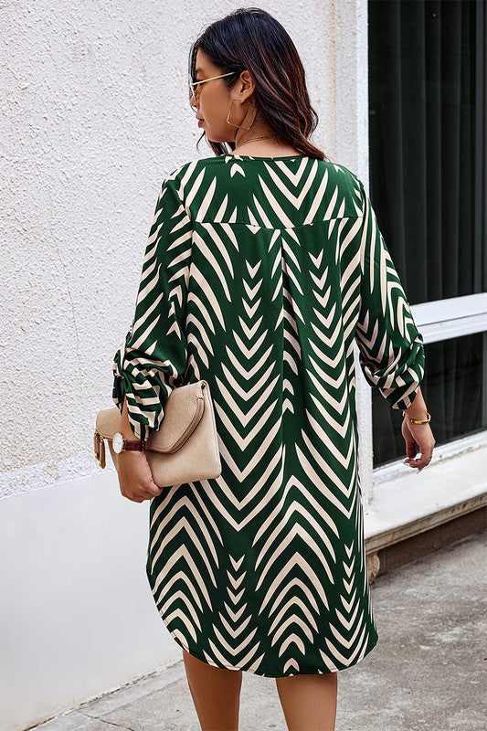 Plus Graphic Print Asymmetric Hem Loose Midi Dress